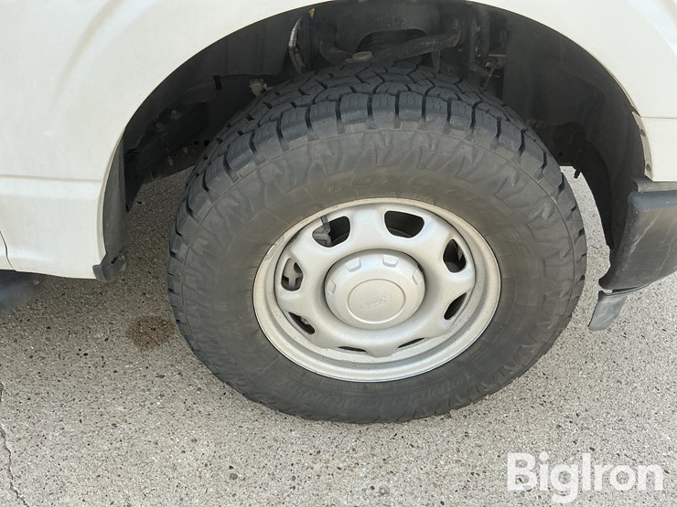 2021-ford-f150-xl-image-17
