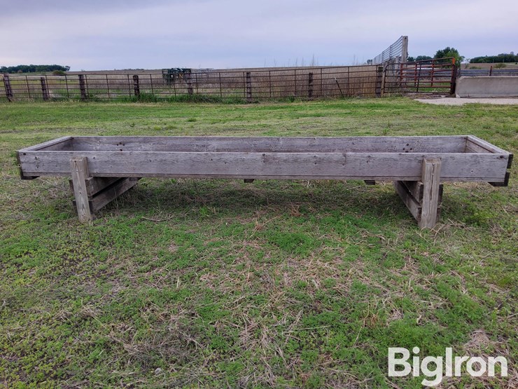wood-feed-bunks-image-4