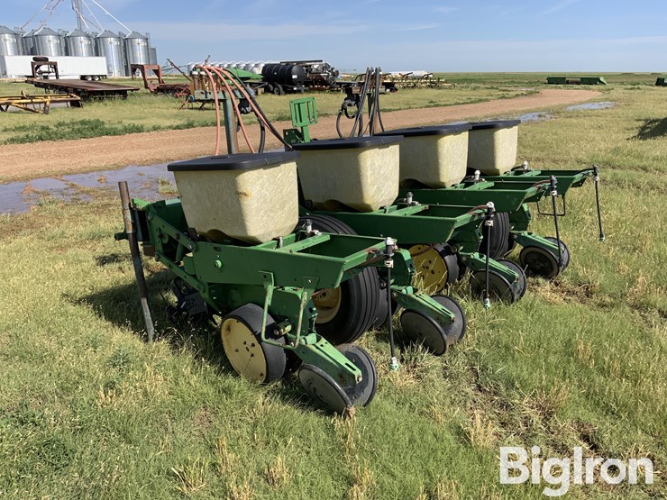 john-deere-7100-image-7