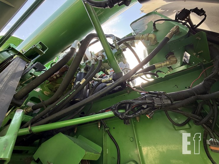 john-deere-9860-sts-image-33