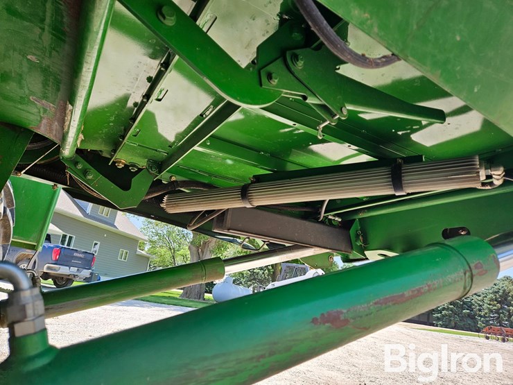 2008-john-deere-9570-sts-image-11