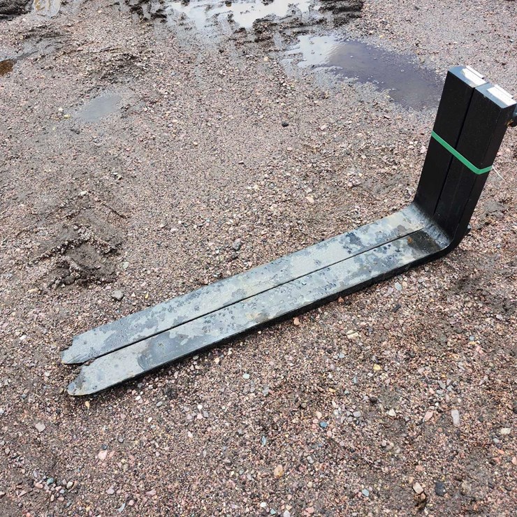 2025 CFG Wheel Loader Forks