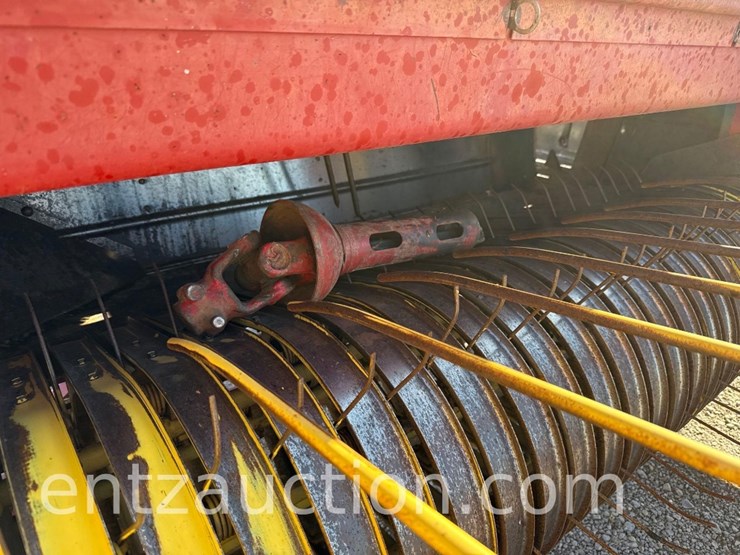 new-holland-315-image-10