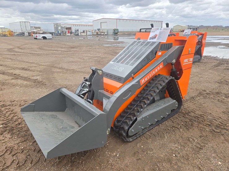 2024-hrc700-hurricane-mini-skid-steer-image-1