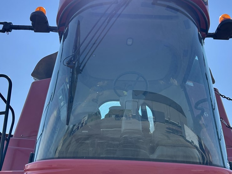 2007-case-ih-7010-image-61