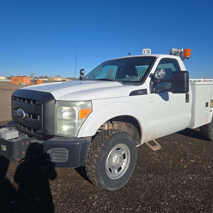 2011 FORD F350