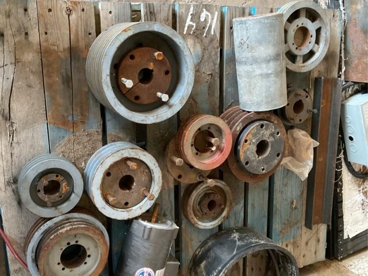 #164-•-hubs-and-pulleys-image-2