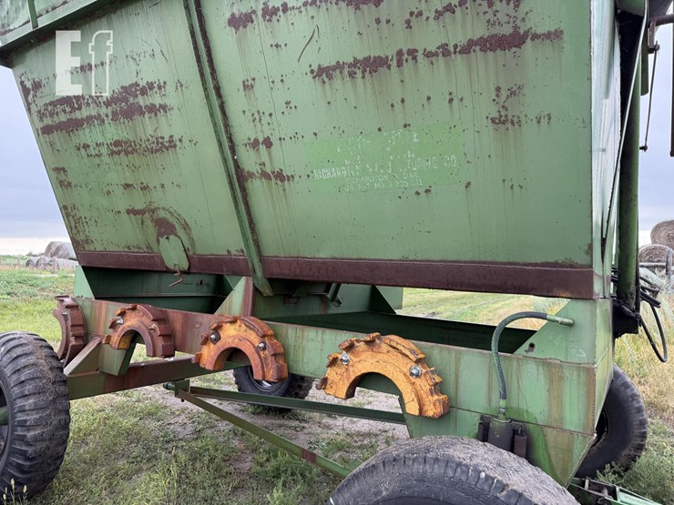 richardton-12ft-dump-box-image-3