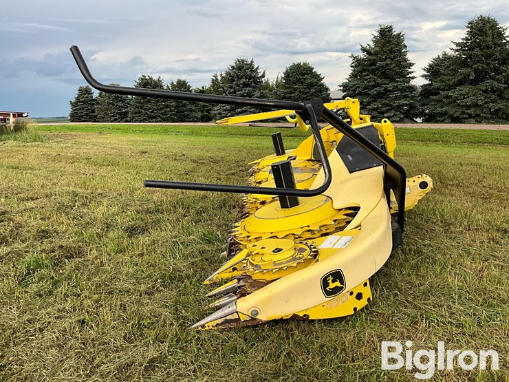 2013-john-deere-770-image-8