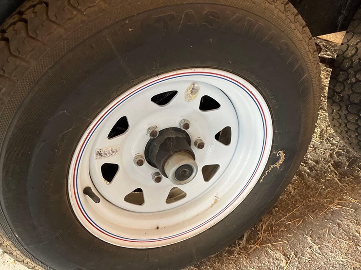 load-trail-car-trailer-with-ramps-image-10
