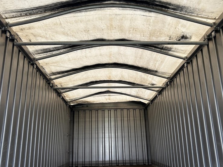 2001-freightliner-fld120-image-46