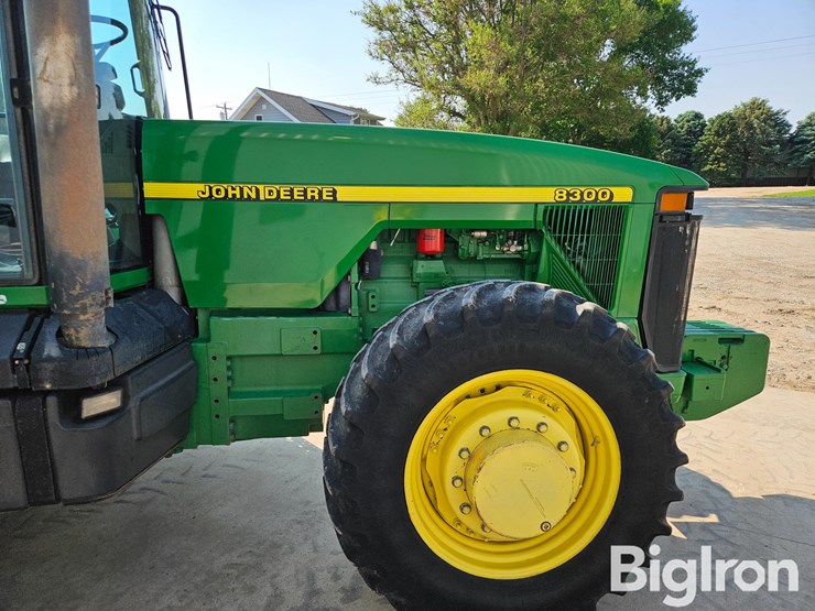 1999-john-deere-8300-image-18