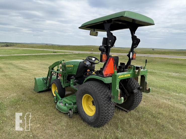 2010-john-deere-2720-image-3
