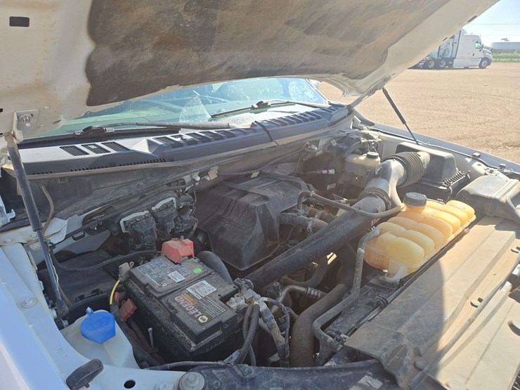2015-ford-f150-xlt-image-19