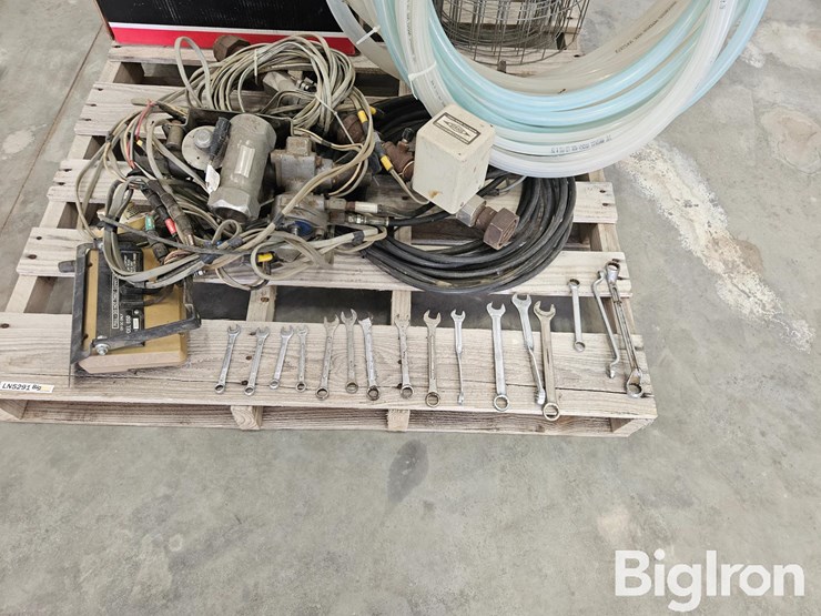 hiniker-8150-monitor,-unused-truck-starter,-&-other-misc.-items-image-8