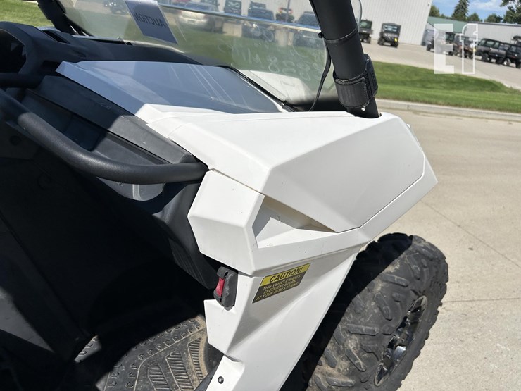 2017-can-am-maverick-x-xc-1000r-image-28