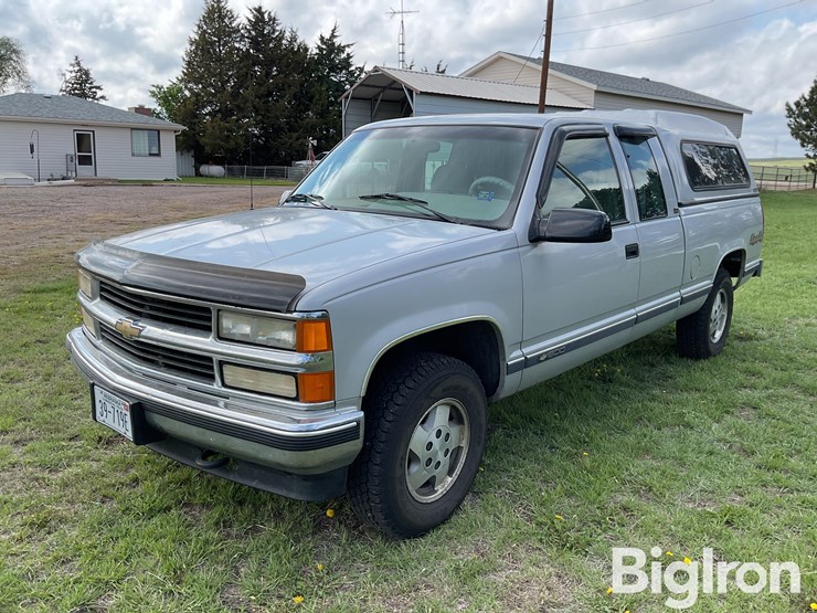 1995-chevrolet-silverado-1500-image-1