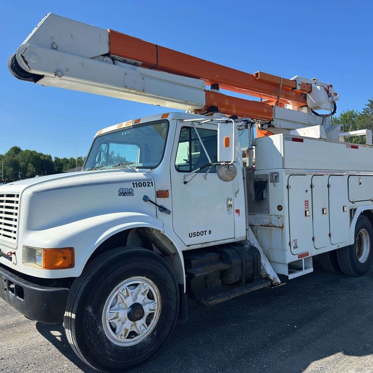 2000 INTERNATIONAL 4900