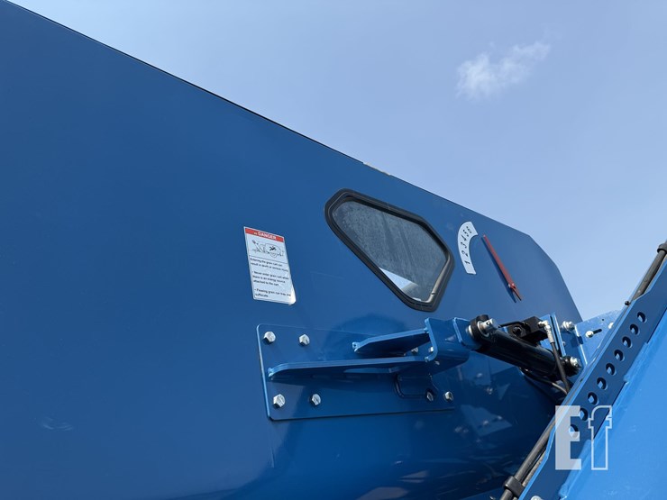 2020-kinze-1305-image-27