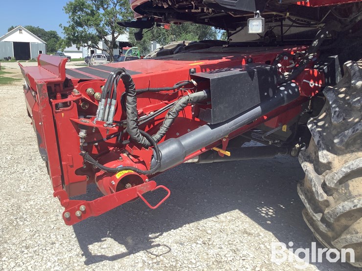 2016-case-ih-8240-image-12