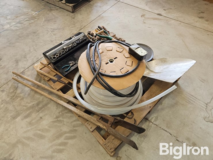 pallet-of-misc.-tools,-parts,-&-fasteners-image-6