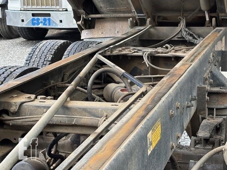 2006-kenworth-t800-image-33