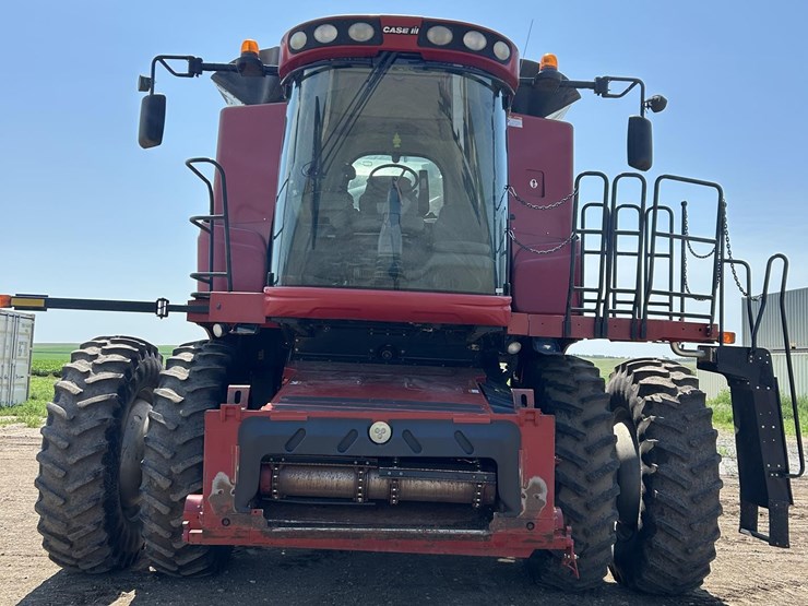 2007-case-ih-7010-image-2