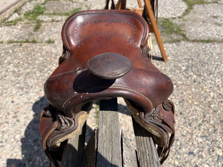 youth-saddle-image-3