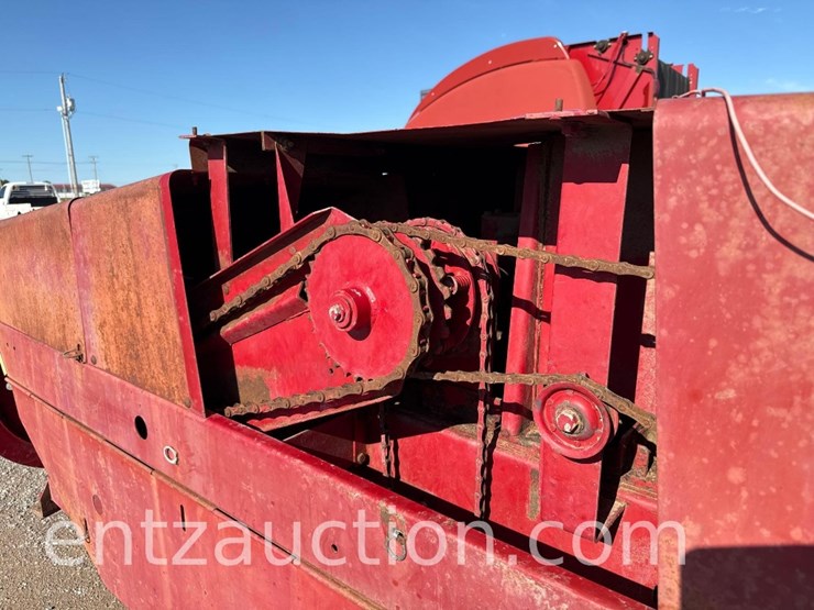 new-holland-315-image-13