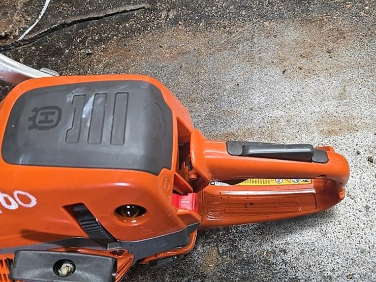 #100-•-2023-husqvarna-550-xp-chain-saw-image-9
