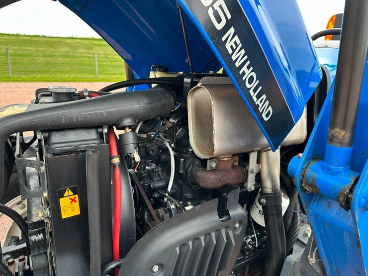 2002-new-holland-tn65-image-48