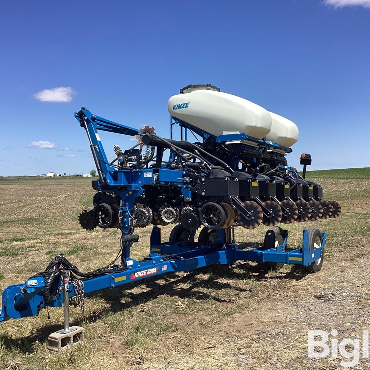 2023 KINZE 3505