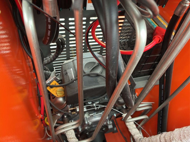 2024-skid-steer-image-9
