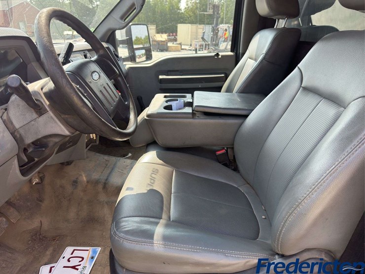 2012-ford-f350-xl-image-19