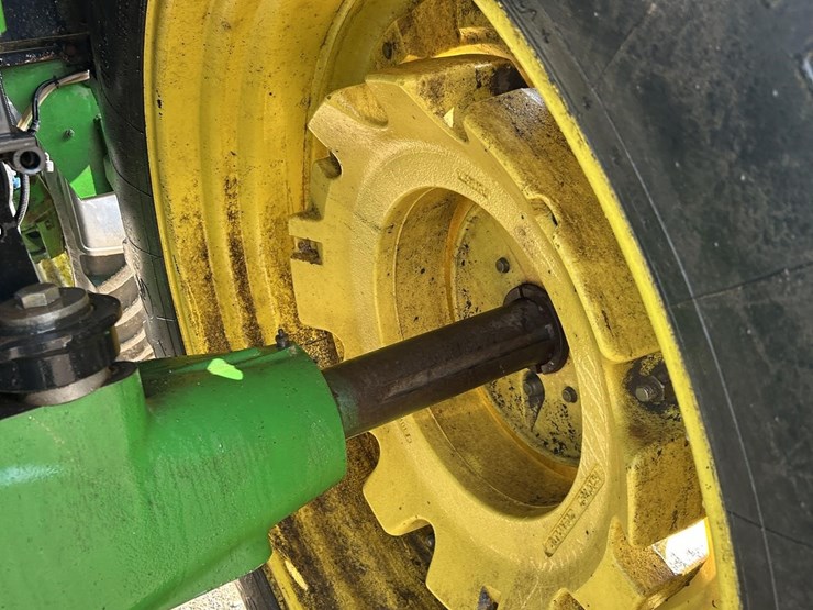 2005-john-deere-7520-image-28