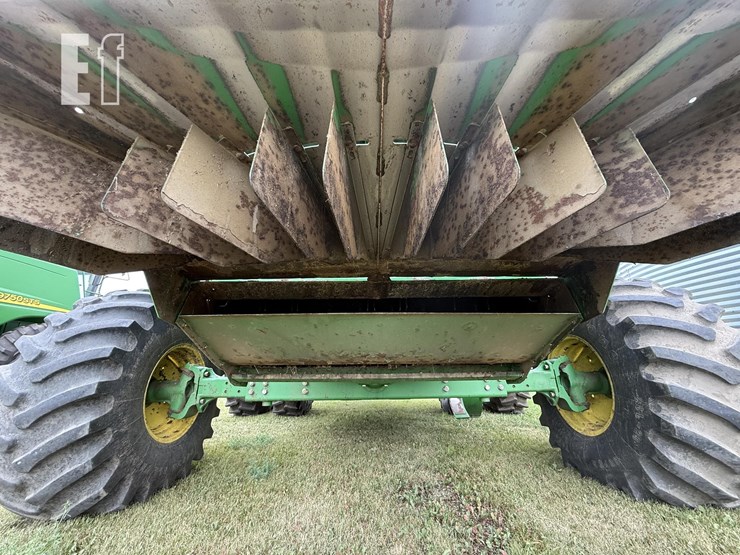 2001-john-deere-9750-image-26