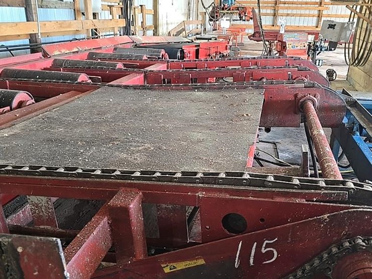 #115-•-roll-case-with-conveyor-and-side-transfer-deck-image-37
