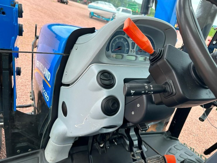 2009-new-holland-855tl-image-62
