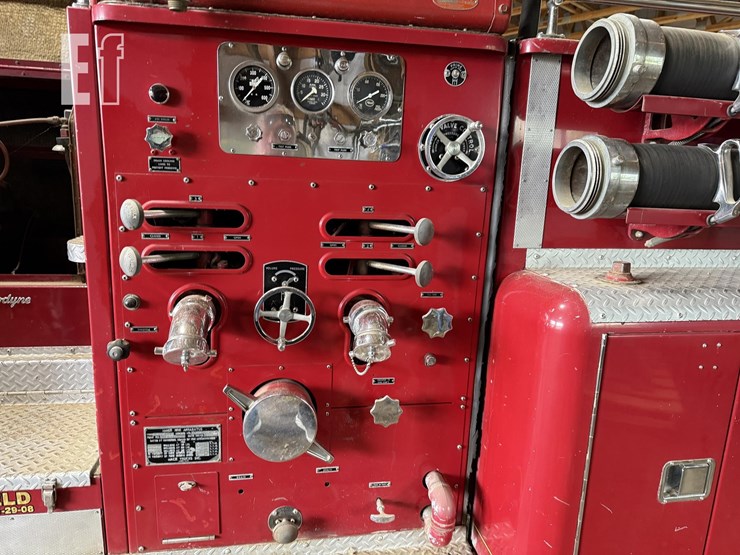 1959-mack-c954-31-image-44