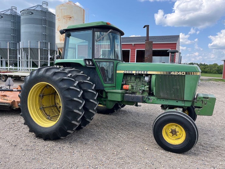 1981-john-deere-4240-image-5