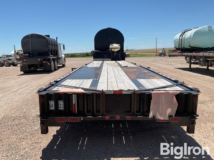2013-b-b-tri/a-drop-deck-sprayer-trailer-image-7