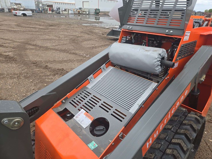 2024-hrc700-hurricane-mini-skid-steer-image-13