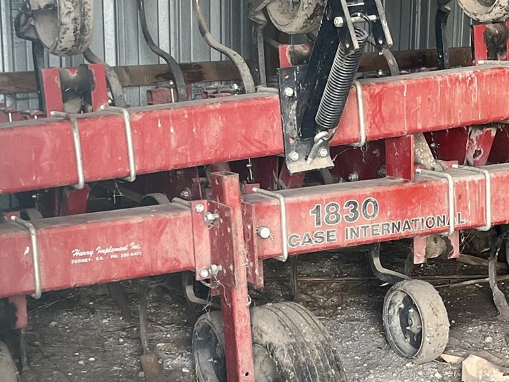 case-ih-1830-image-3