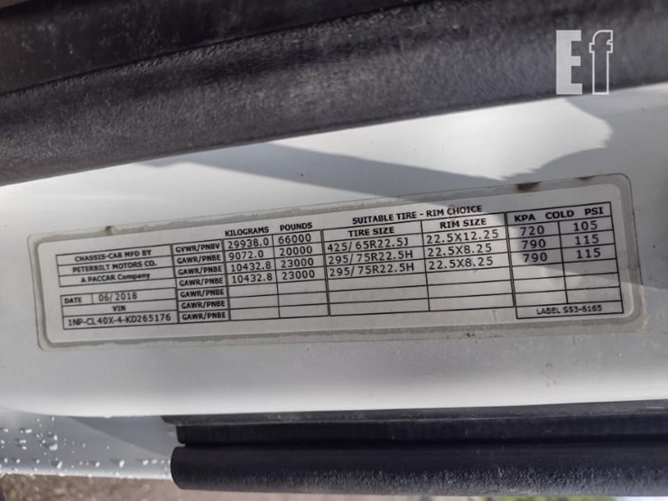 2019-peterbilt-567-image-6