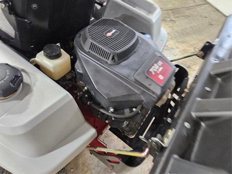 #378-•-exmark-zero-turn-mower-image-14