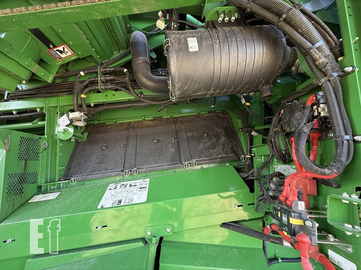 2021-john-deere-s780-image-23