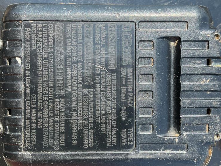#108-•-dewalt-20v-batteries-image-7