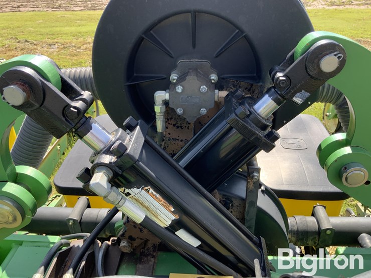 2002-john-deere-1720-image-20