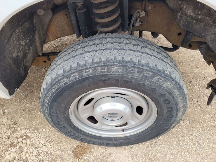 2011-ford-f350-image-17