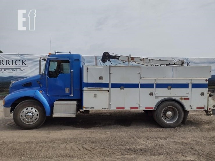 1996-kenworth-t300-image-1